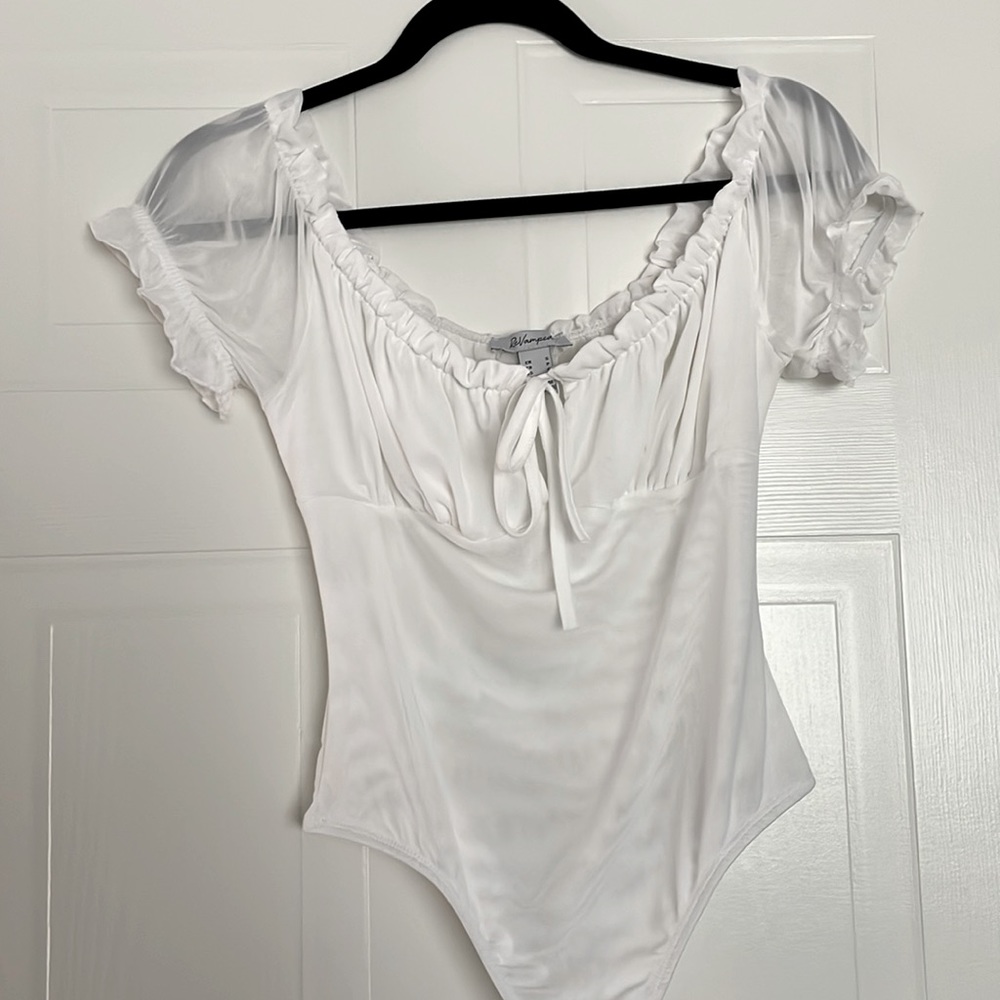 ✨4/$20 URBAN PLANET White Chiffon Bodysuit